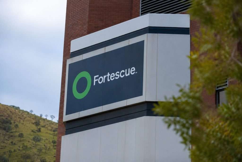 Fortescue stuck under A$20 as Simandou, China test iron ore bulls