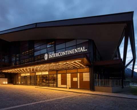 IHG Stock Approaches New Peak; Hotel Group Keeps Up Share Buybacks