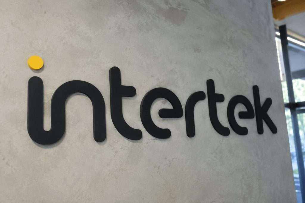 Intertek Closes the Week at 5,805p, Still 3.3% Off EQT Offer
