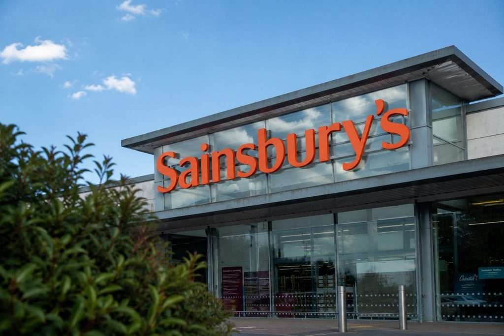 J Sainsbury Shares Dip; Asda Books Loss, Tesco Growth Cools