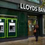 Lloyds (LON:LLOY) buyback questioned as mortgages drop, stock eyes 109p