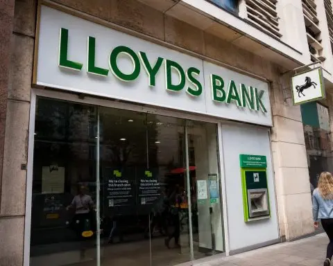 Lloyds shares gain 4% as investors weigh buyback, rates, and motor finance risk