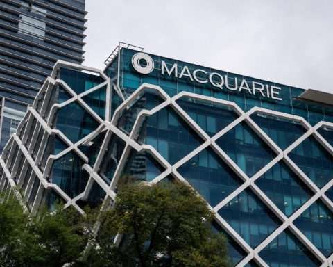 Macquarie Group says it holds 5.12% stake in Tabcorp