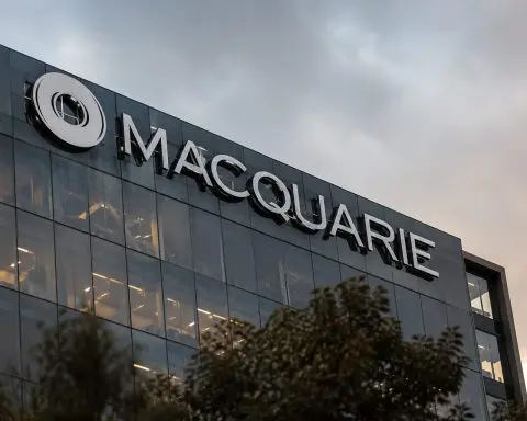 Macquarie trades near record, staff plan buyup mostly off-market
