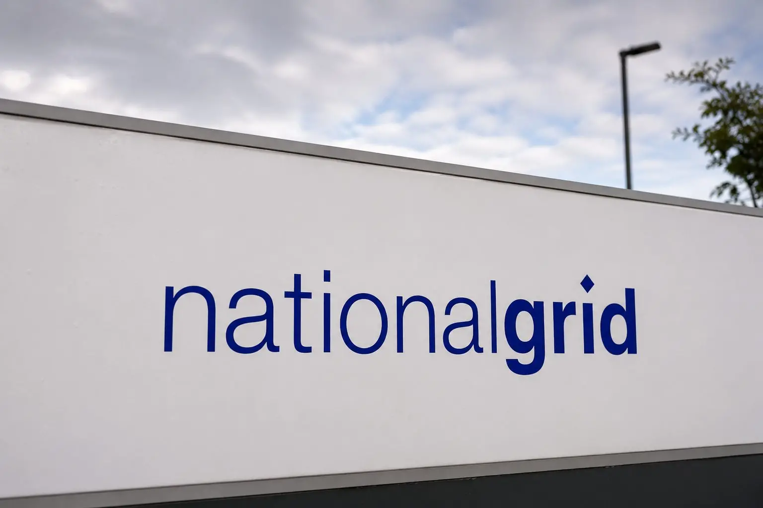 National Grid trades up on New York grid project, sees limited earnings boost