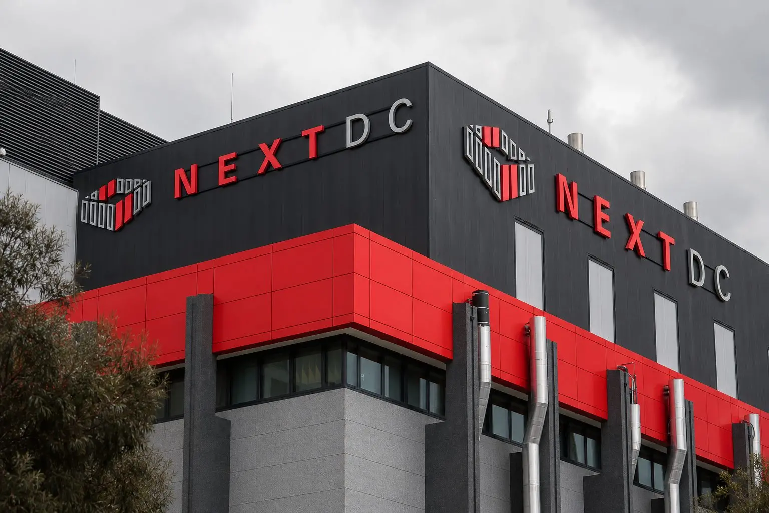 NEXTDC (ASX:NXT) falls on doubts over AI data centre costs, power and funding
