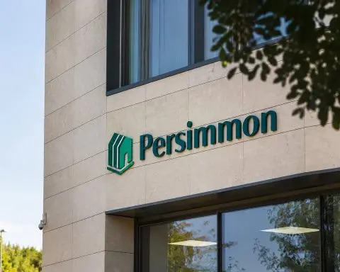 Persimmon (LON:PSN) stock wipes out dividend gap with £320 million rebound over two sessions