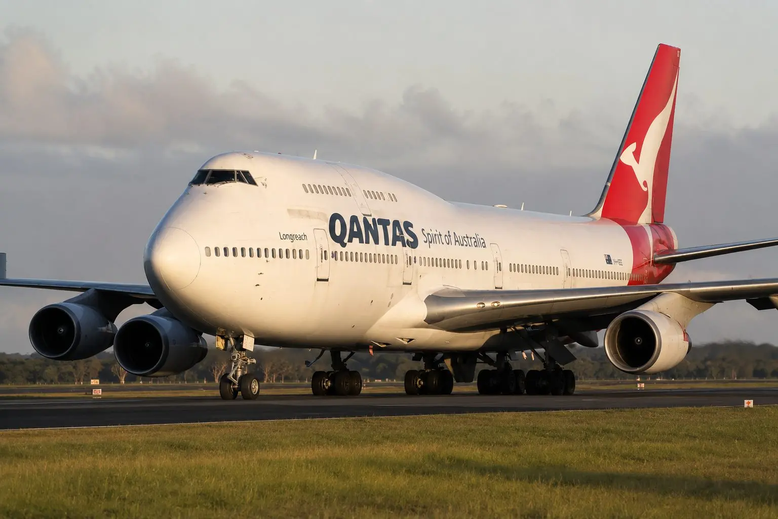 Qantas Shares Up 7.6% for Week, Oil Prices in Focus