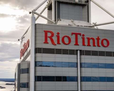 Rio Tinto (LON:RIO) trails FTSE as iron ore prices hit lithium push
