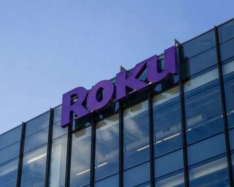 Roku Falls Even as Analysts Stick With $170 Target in Nasdaq Slump