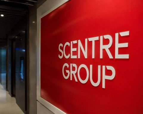Scentre Group stock enters new week at A$3.81 as rate risk tests Westfield resilience