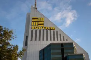 South32 Ltd (ASX:S32) share price bounce leaves June selloff intact before quarterly update