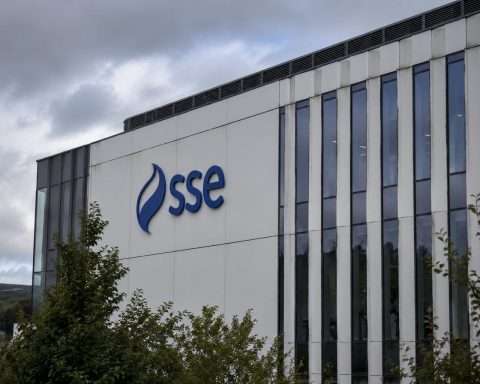 SSE shares drop as £12bn Scotland grid expansion stretches spending nerves