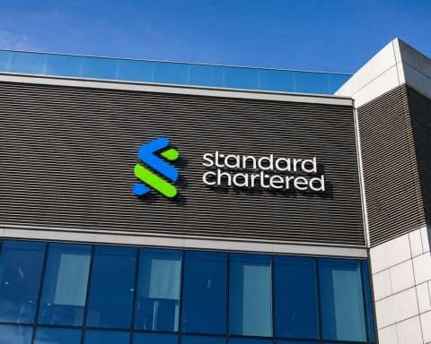 Standard Chartered Moves Higher After Announcing Bahrain Retail Exit Plan