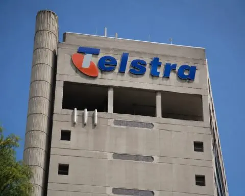 Telstra Drops to Start the Week After Buyback Wraps, Network Issues Loom