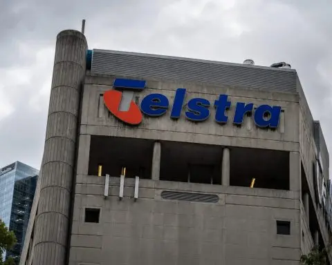 ASX:TLS in focus after Telstra scraps $1.25b buyback, shares up
