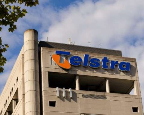 Telstra Shares Fall While ASX 200 Advances: TLS Value Questioned Heading Into August Results