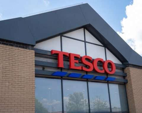 Tesco (LON:TSCO) down, £200 million buyback not enough as grocery growth slows