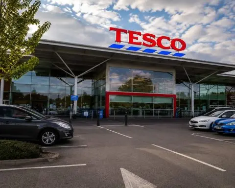 Tesco trades soft ahead of Q1 update as buybacks and margins in focus