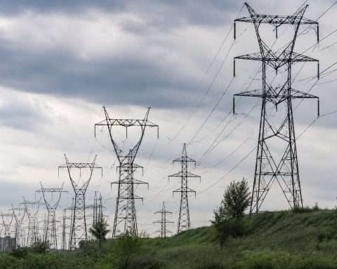 UK power outages bring renewed attention to outage minutes as grid upgrade costs reach £89bn