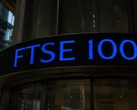 FTSE 100 Ends Lower as Miners Slip, Political Worries Weigh