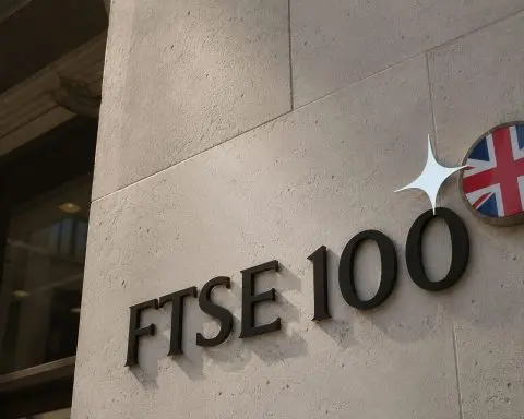 FTSE 100 falls as oil and banks weigh, but still tops midcaps for week
