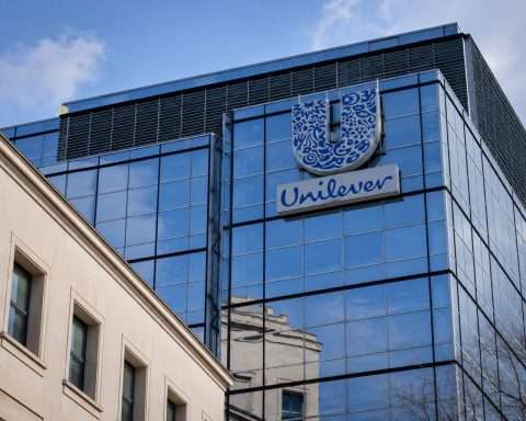 Unilever shares slide for the week on cost worries tied to Hormuz risk