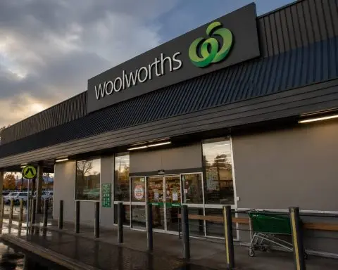 Woolworths outperforms as ASX slides ahead of key Australian inflation numbers