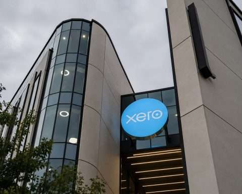 Xero (ASX:XRO) drops 3.9% with tech pressured by higher yields