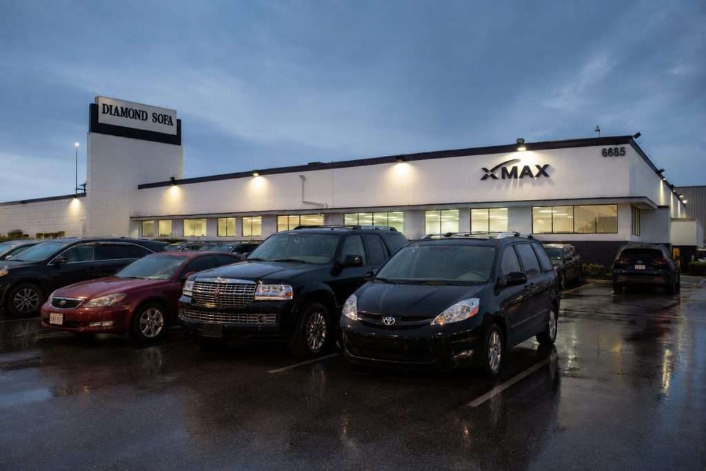 XMax Stock Stays Close to Highs as 200 Million Shares Face Investors