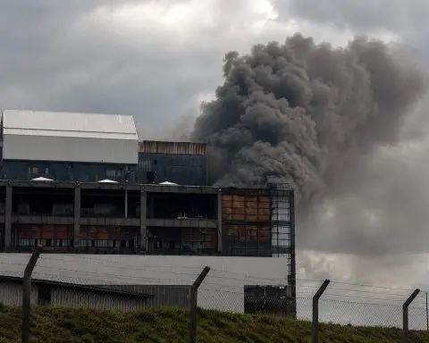 Aberthaw Power Station fire puts £500m Wales project in focus, UK grid unaffected