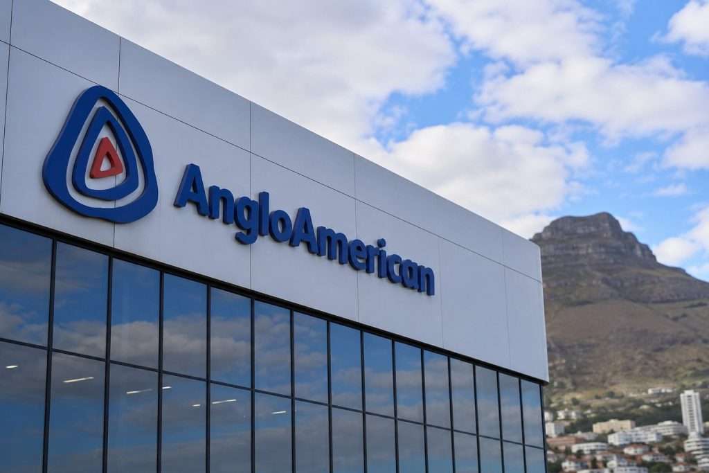 Anglo American Rallies 6%, Trades on Thin Volume