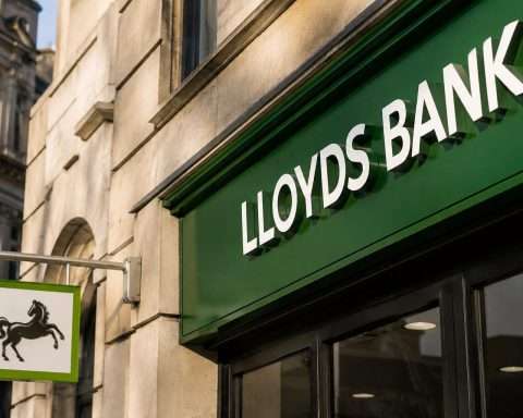 Lloyds CEO’s Five Money Rules Show Why UK Savers Are Under Pressure