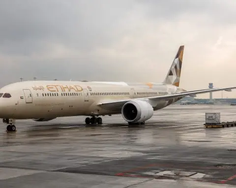 Etihad Orders 10 Boeing Jets, Raising Talk of Hard-to-Get 787 Slots
