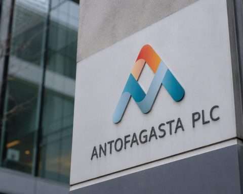 Antofagasta shares climb as China concentrate pricing moves spotlight 2026 copper ramp
