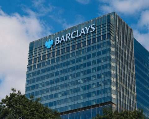 Barclays gains on FTSE after £500m buyback priced below market