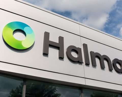 Halma (LON:HLMA) bounces after £54m healthcare buys come in below group multiple