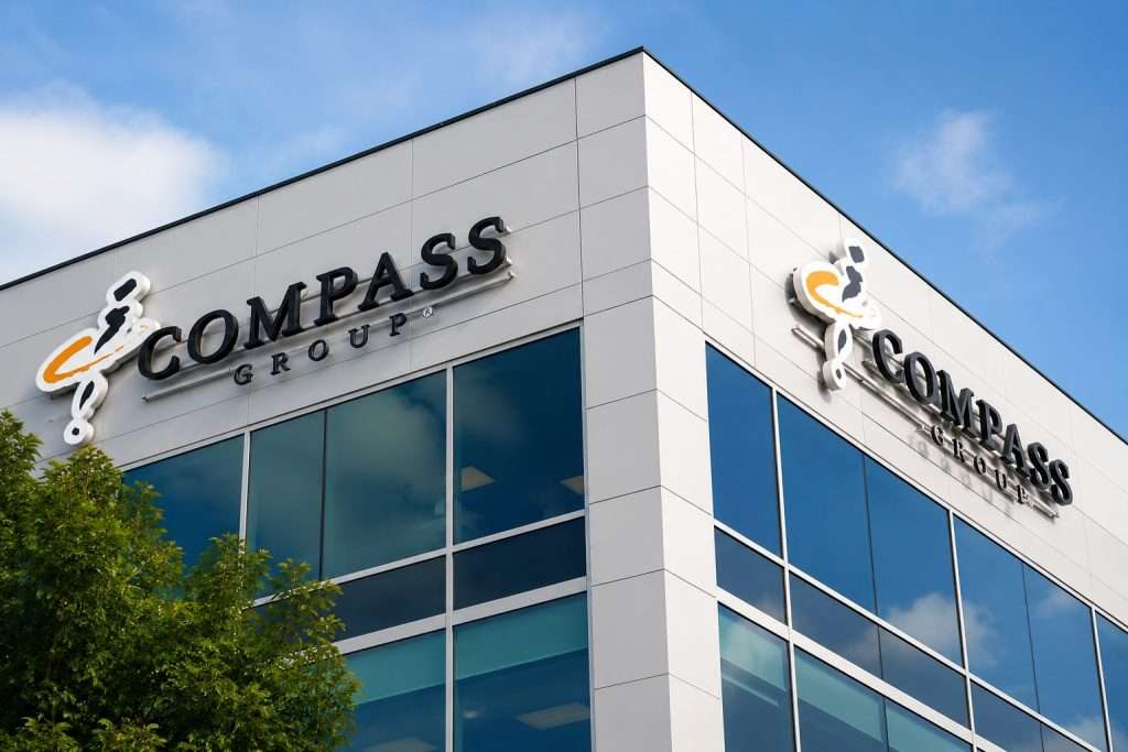 Compass Group (LON:CPG) slides as bear target nears after profit lift