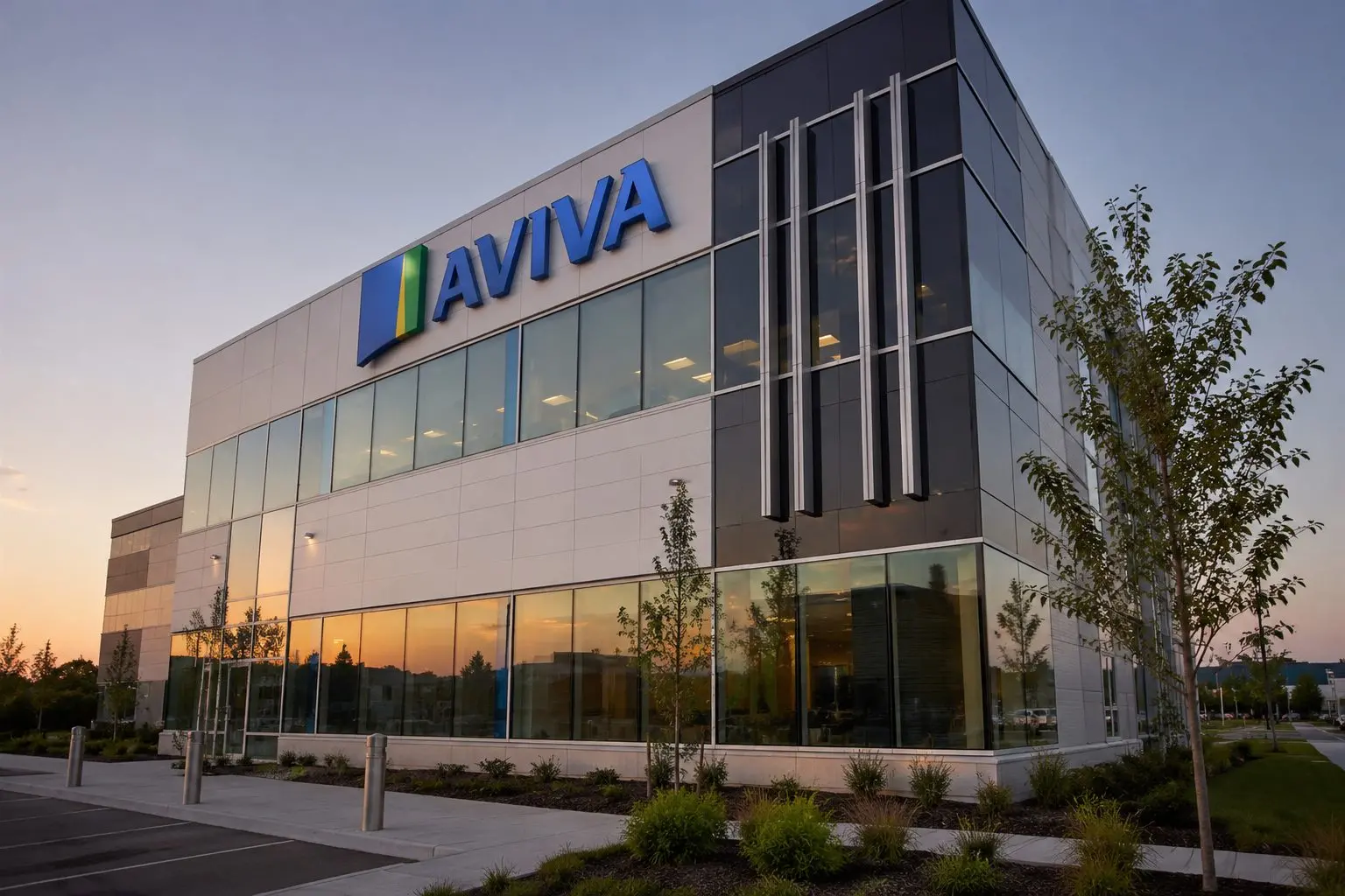Aviva (LON:AV) edges higher as traders watch buyback plans and forecasted dividend yield