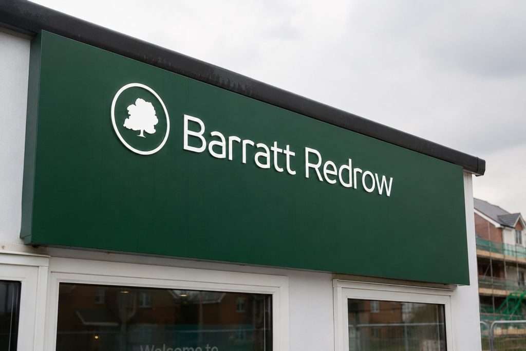 Barratt Redrow (LON:BTRW) trades lower as £4.5bn claim puts focus on cash buffer