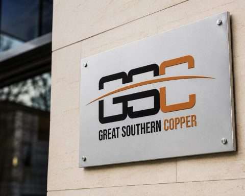 Great Southern Copper (GSCU) readmits shares, tweaks voting base amid light trading