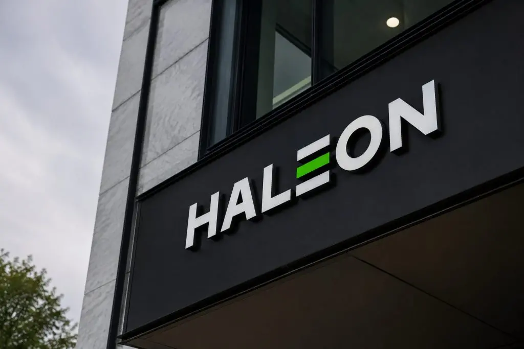 Haleon stock gains as buyback math and Microsoft AI pact shift focus before H1 results