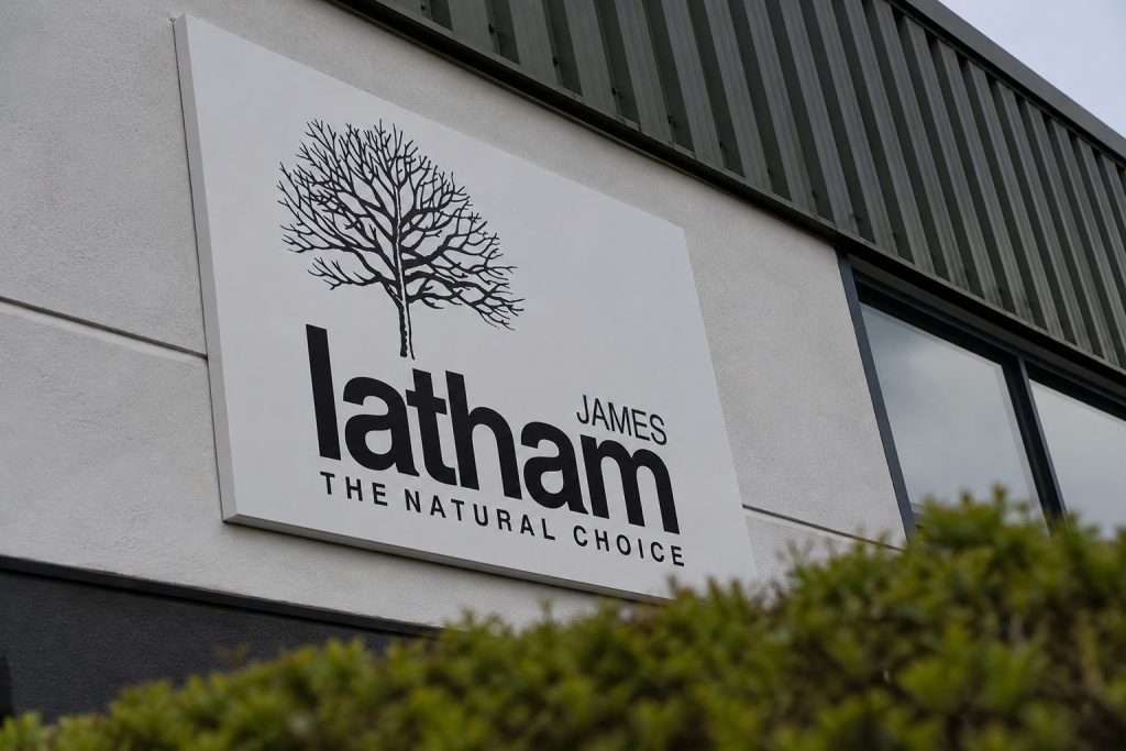James Latham (LON:LTHM) climbs, still trades below book after results