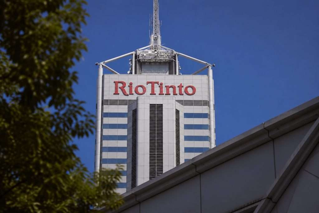 Rio Tinto (LON:RIO) steadies in London while lower-grade iron ore rivals take hit