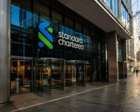 Standard Chartered stock rises as BlackRock fund puts fee-growth forecasts in focus