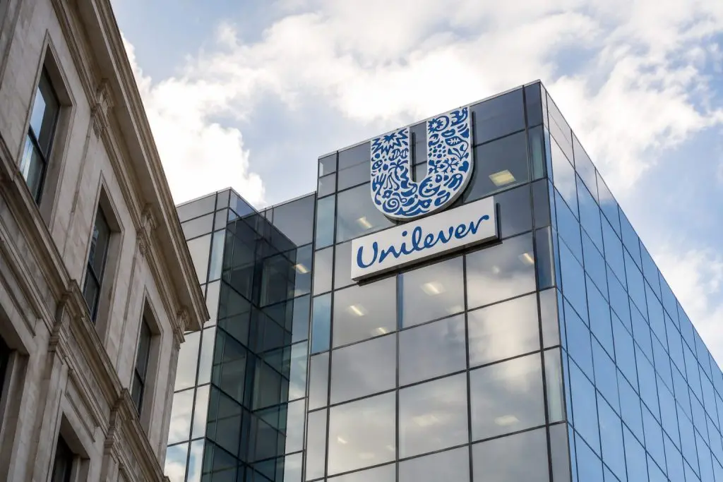 Unilever (LON:ULVR) lags FTSE 350 with traders eyeing buyback and July results