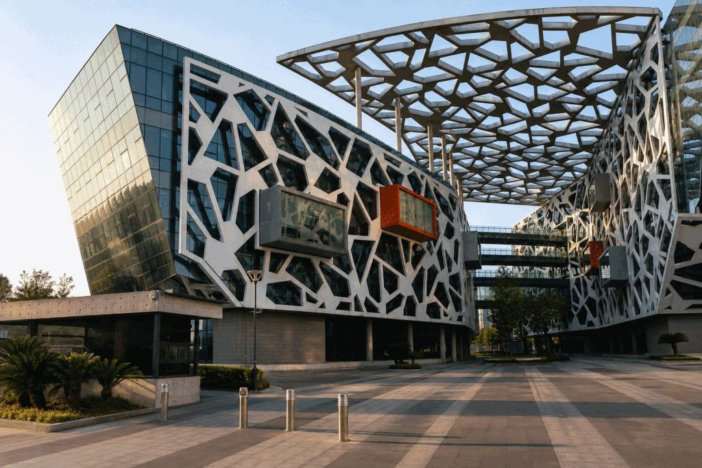 Alibaba to Divest Lingxi Games Amid Jump in AI Expenses