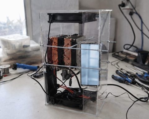 Nubia Z70 Ultra PC Mod Exposes Smartphone Cooling Limits